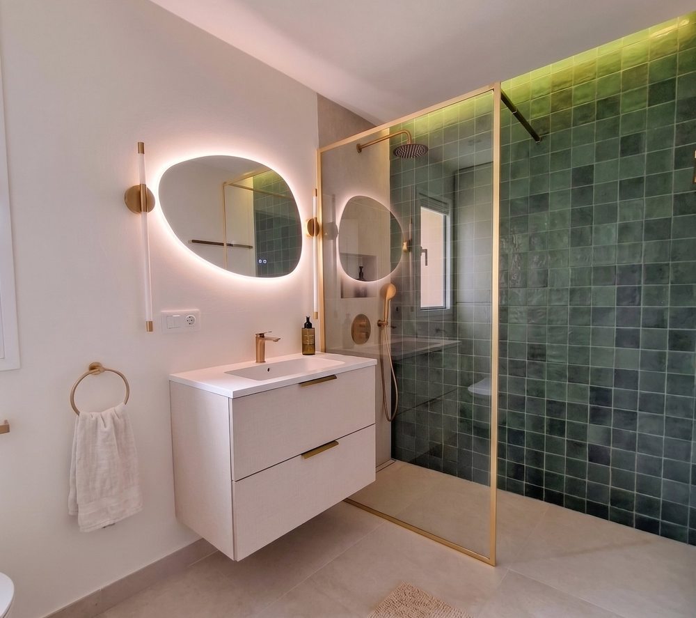 Bathroom, Málaga